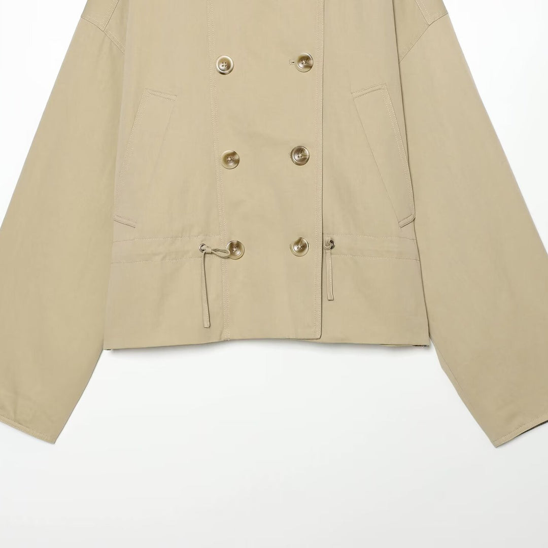 Damen Kurzparka mit Funnelkragen, doppelreihigem Verschluss und taillierbarem Tunnelzug Shop Nory