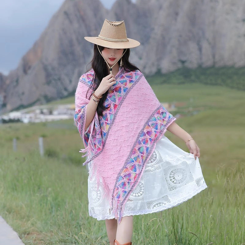 Damen Oversize-Poncho mit Fransen und geometrischem Jacquardbesatz Shop Nory