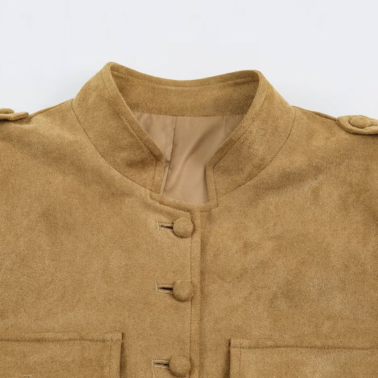 Damen Taillierte Veloursjacke im Fieldstil mit Stehkragen und Brustklappen Shop Nory