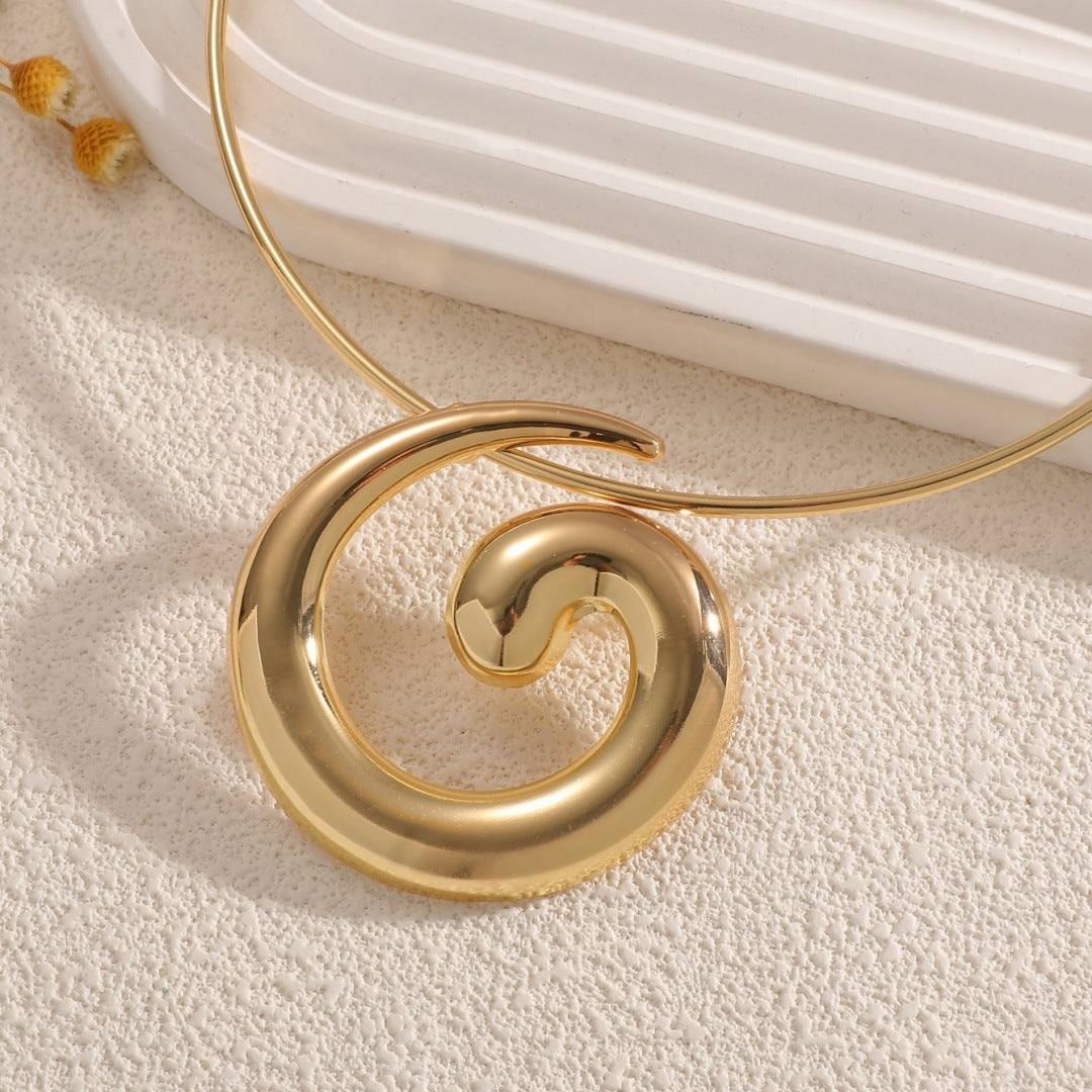 Damen Halskette mit elegantem spiralförmigem Anhänger Shop Nory