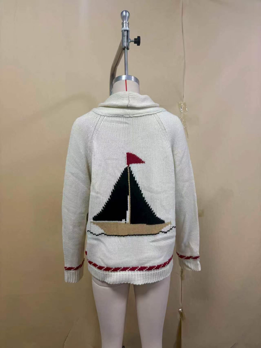 Damen Grobstrick-Cardigan mit Reverskragen und Pferde‑Intarsie Shop Nory