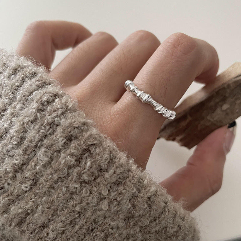Damenring mit elegantem geschichtetem Design aus feinem Edelstahl Shop Nory