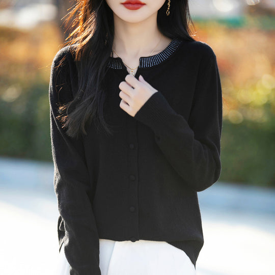 Damen Kurzcardigan aus ultrafeinem Baumwollmix mit funkelnder Kristallkante und Ton-in-Ton-Knopfleiste Shop Nory