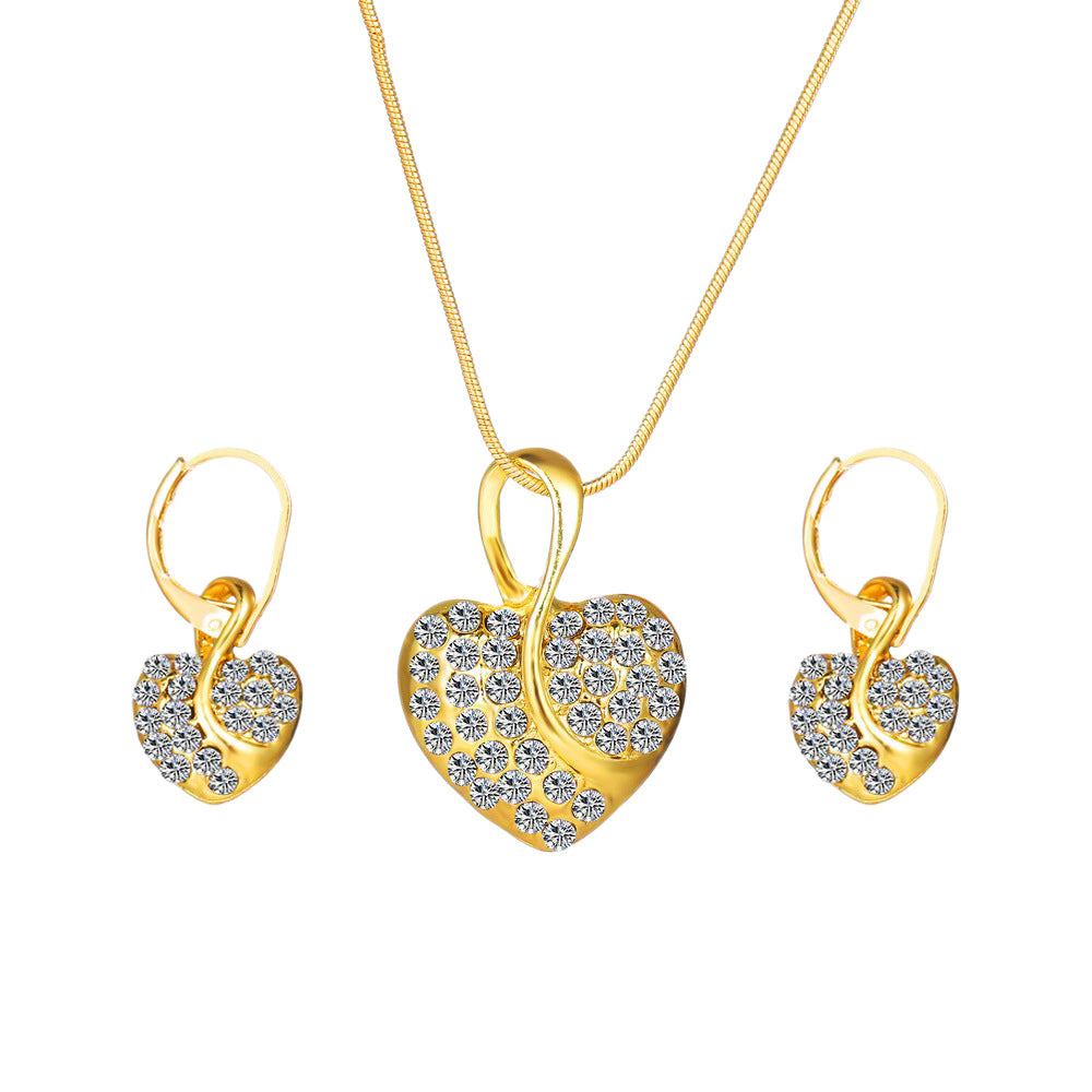 Damen Schmuckset mit funkelndem Herzanhänger und eleganten Ohrringen Shop Nory