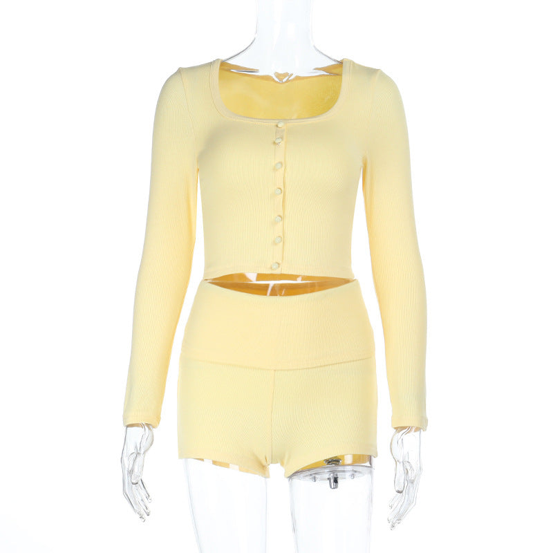 Damen Geripptes Lounge-Set aus Stretch-Ripp mit knöpfbarem Kurz-Cardigan und High-Waist-Shorts Shop Nory