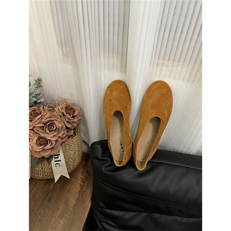 Damen elegante Slipper aus weichem Veloursleder