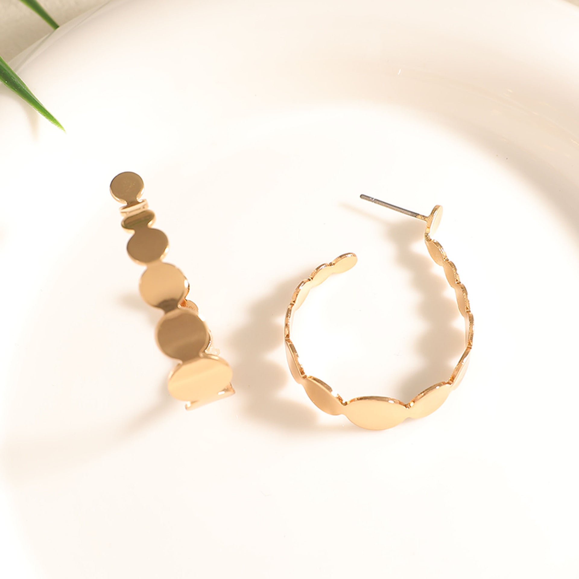 Damen Schmuckarmband mit ausgefallenem Rippenmuster Shop Nory