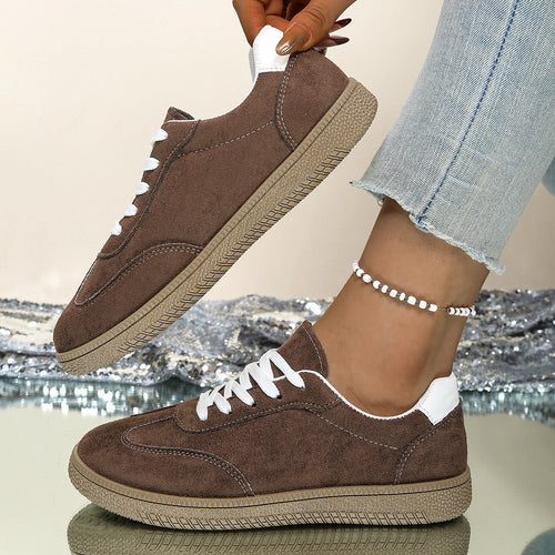 Damen Sneaker aus weichem Wildleder mit rutschfester Sohle