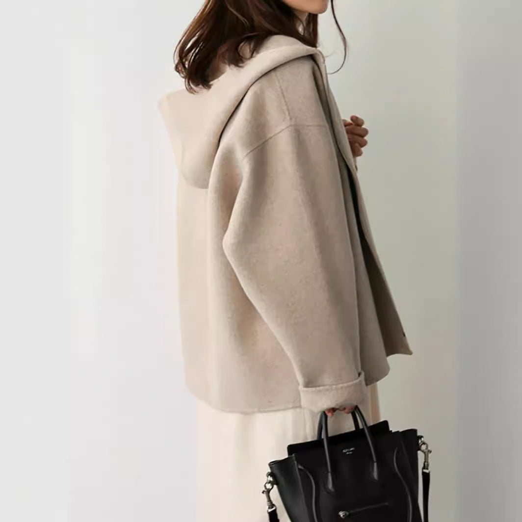 Damen Modische und elegante Kapuzenjacke aus weichem Material