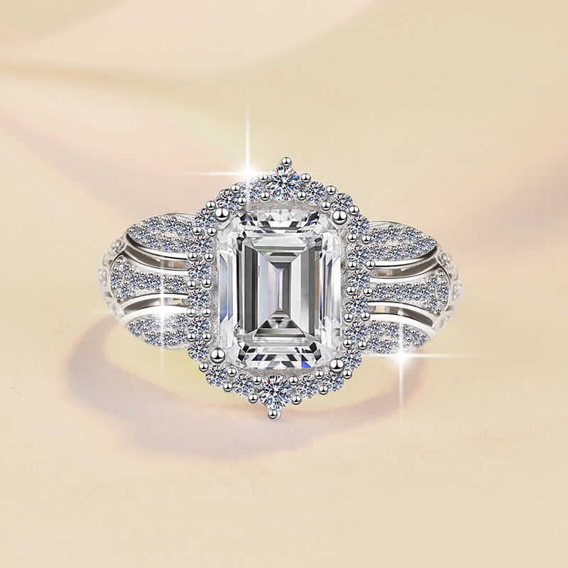 Damen Design Ring mit funkelndem Zirkonia-Besatz Shop Nory