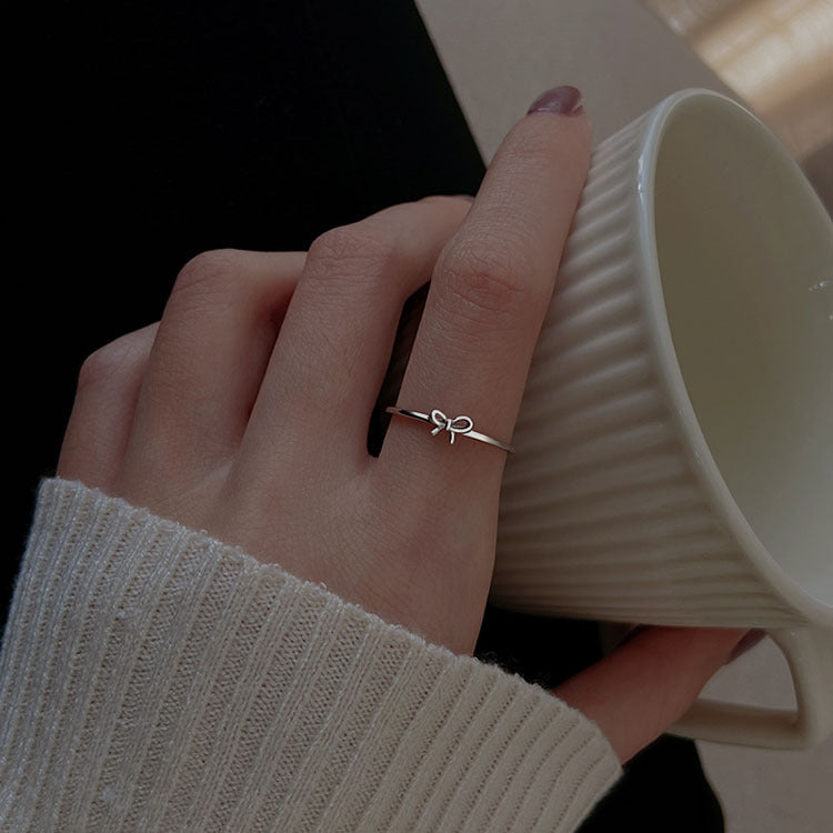 Damen zierlicher Ring mit filigranem Schleifenakzent Shop Nory