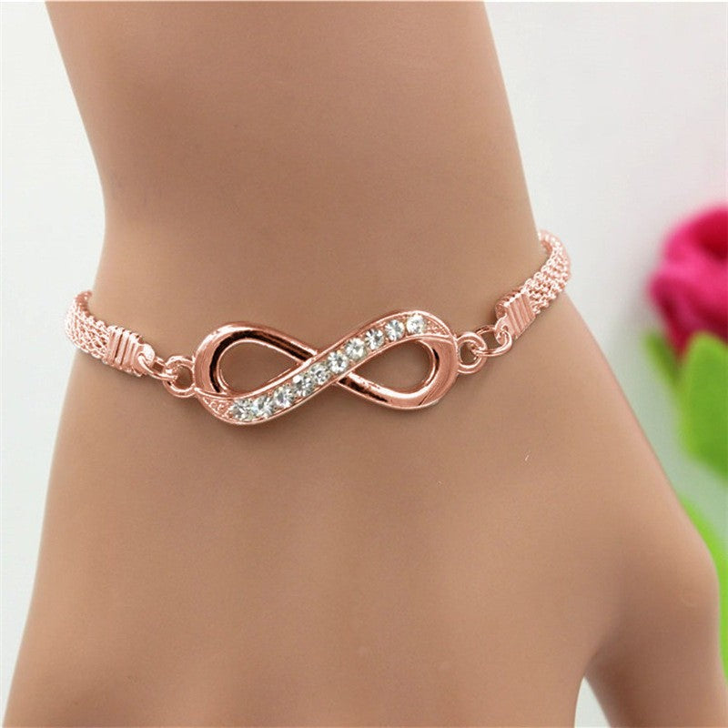 Damenarmband mit funkelndem Unendlichkeitssymbol Shop Nory