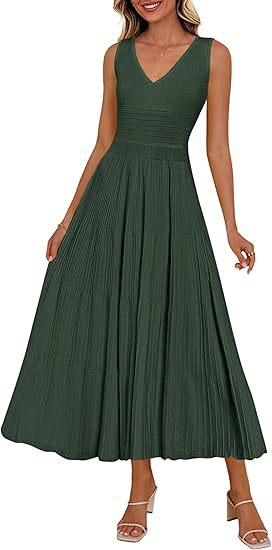 Damen Plisseekleid mit V-Ausschnitt und weitem Saum Shopnory