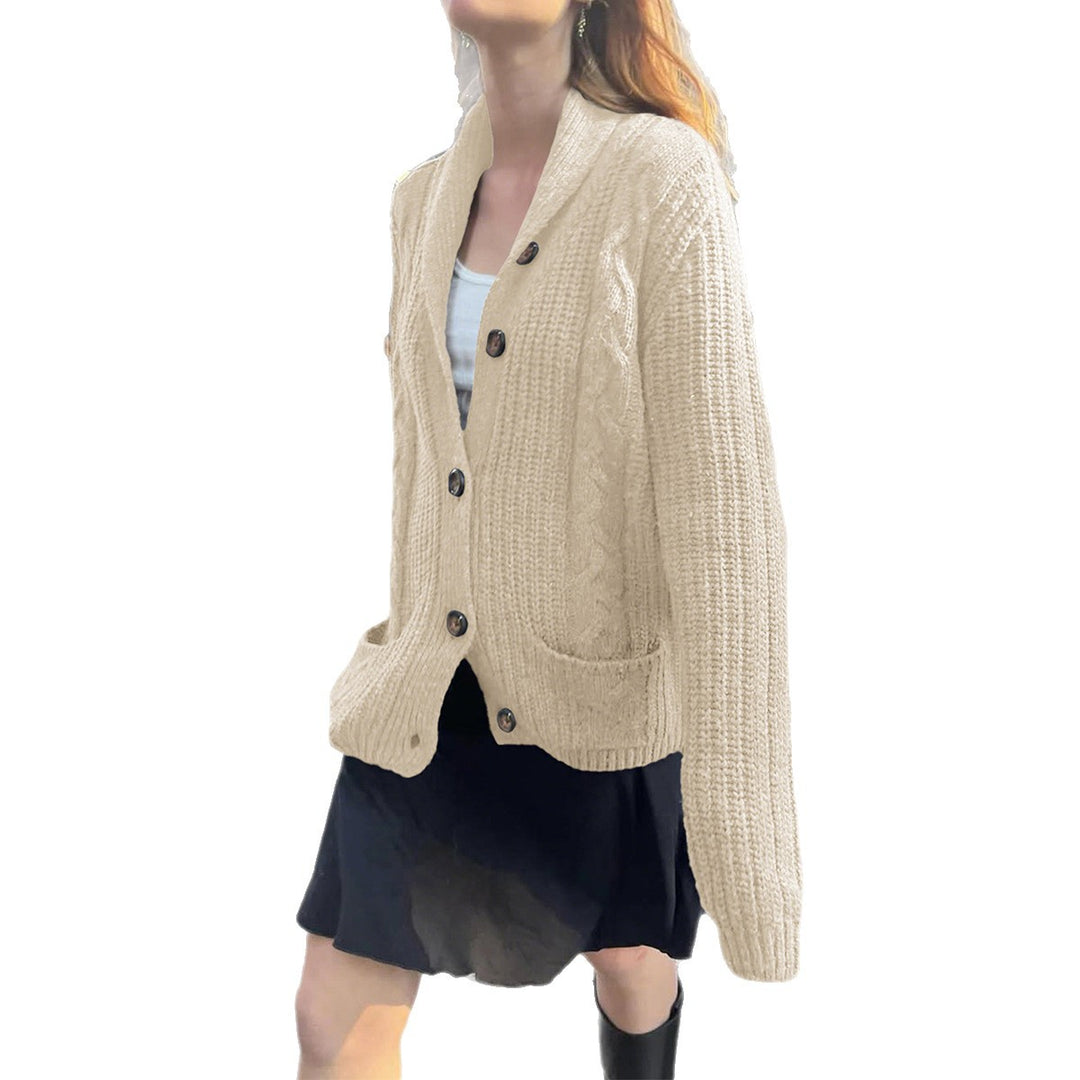 Damen nan Kapuzen-Strickcardigan mit Zopfmuster, Schalkragen und Holzknöpfen Shop Nory