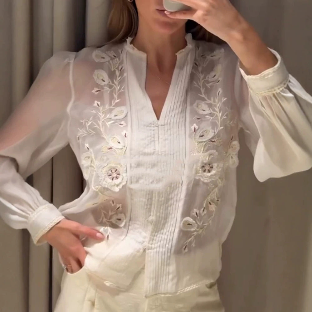 Damen Transparente bestickte Chiffonbluse mit Pintucks, V‑Ausschnitt und Ballonärmeln Shop Nory