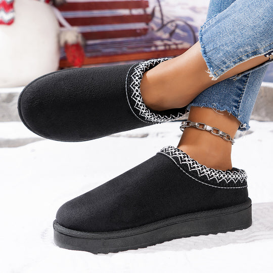 Damen Gefütterte Loafer‑Hausschuhe aus Wildlederimitat mit besticktem Rand und profiliertem Plateau Shop Nory
