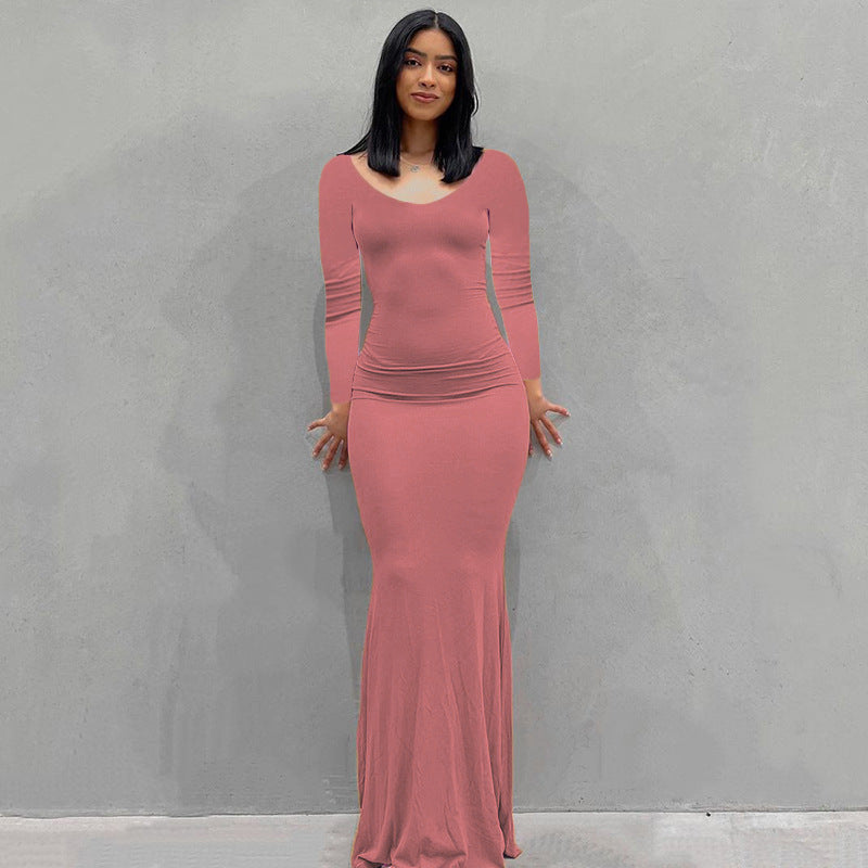 Damen Körperbetontes Maxi‑Jerseykleid mit taillierter Drapierung, langen Ärmeln und ausgestelltem Saum Shop Nory