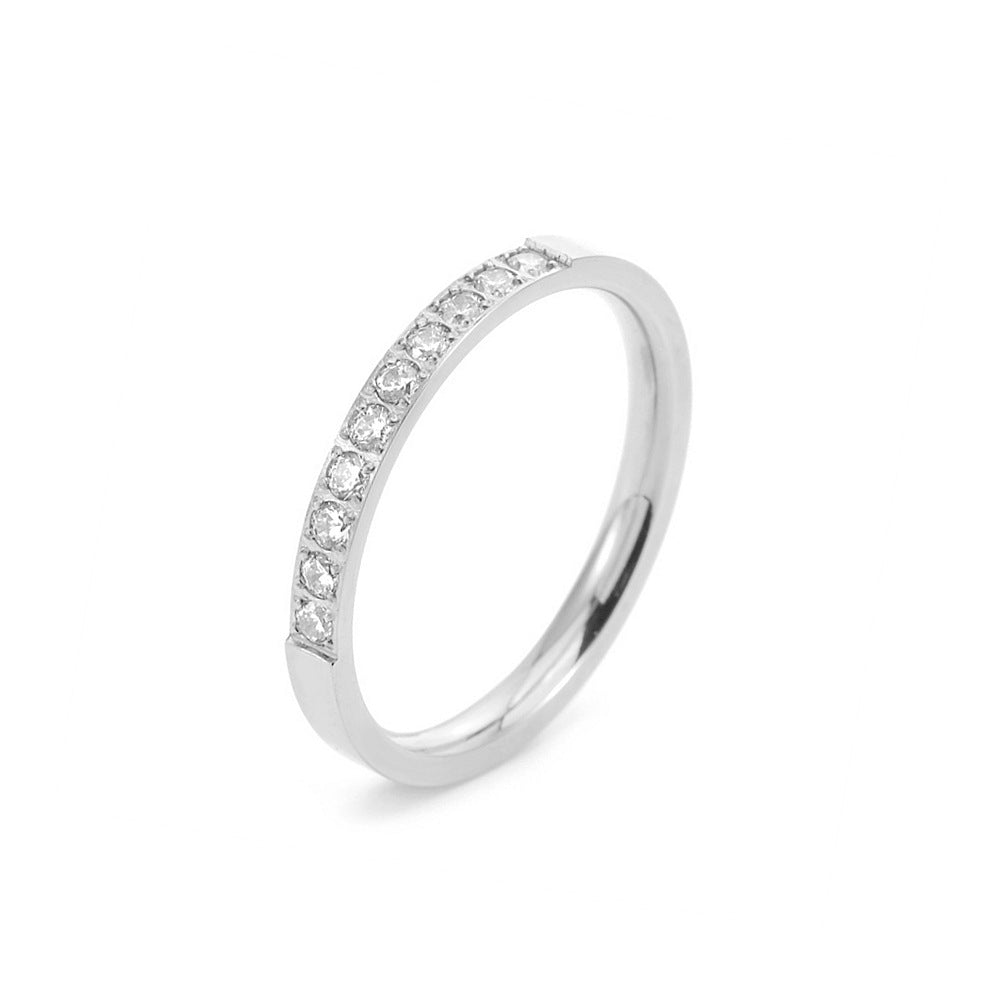 Damen Brillantring mit hochwertigem Zirkonbesatz und zeitlosem Design Shop Nory