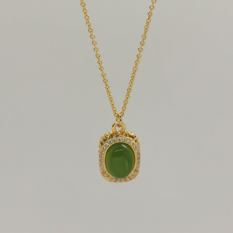 Damen elegante Halskette mit ovalem grünen Anhänger und funkelnden Zirkonia Shop Nory