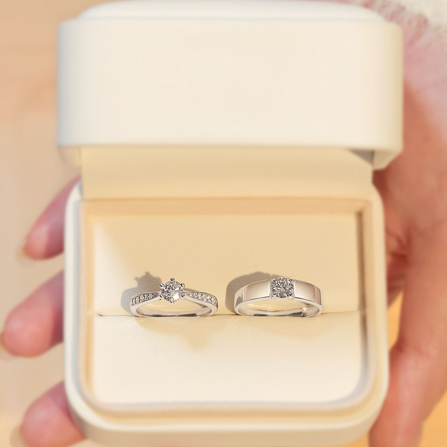 Damen Verlobungsring-Set mit funkelndem Zirkonia und elegantem Design Shop Nory