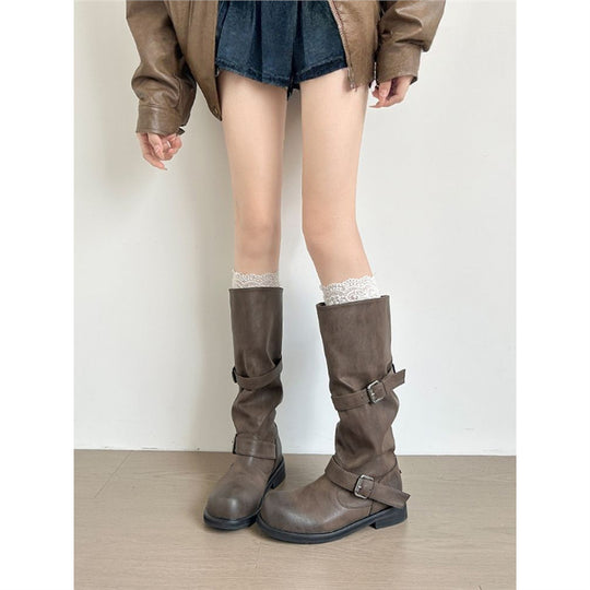 Damen wadenhohe Bikerstiefel mit gerafftem Schaft, verstellbaren Schnallen und robuster Profilsohle Shop Nory
