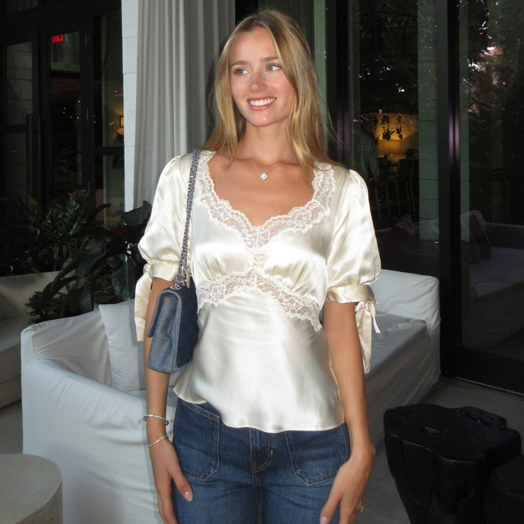 Damen Satinbluse mit Spitzenakzenten Shopnory