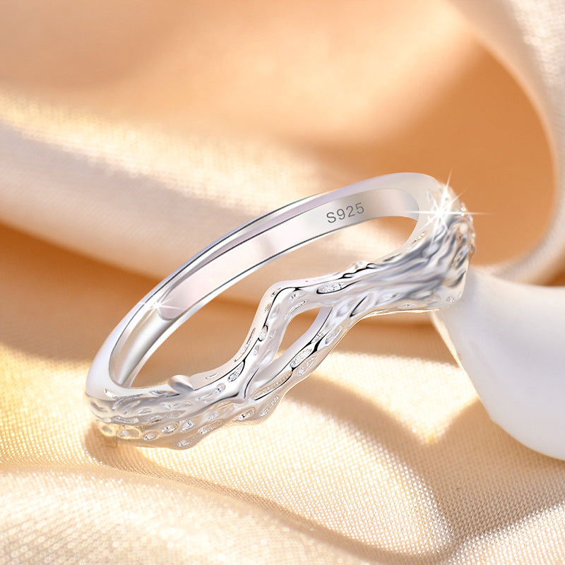 Damenring mit elegantem Wellenmuster Shop Nory