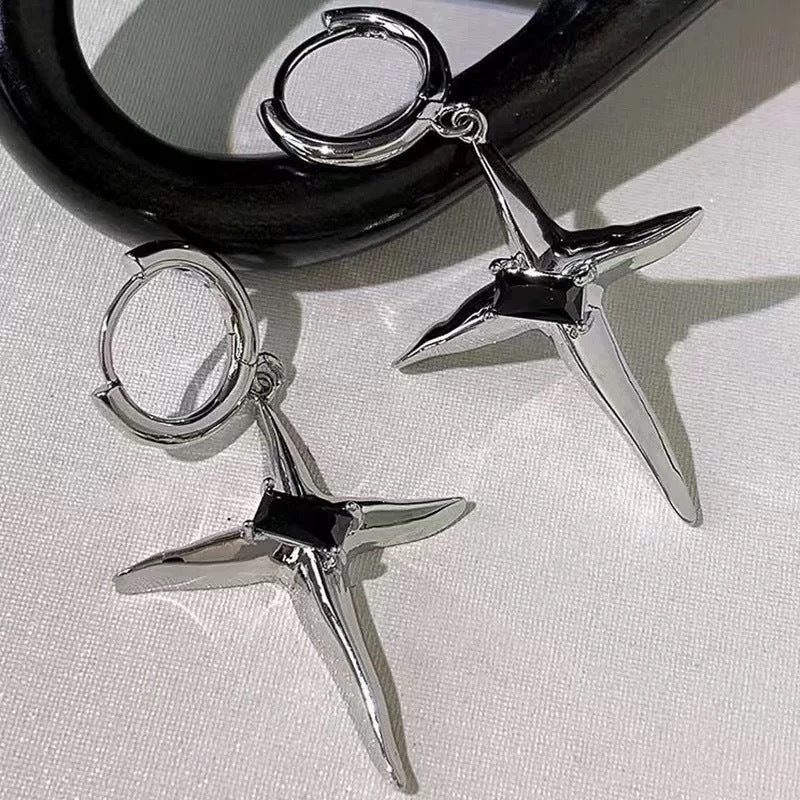 Damen Ohrringe im eleganten Kreuzdesign mit funkelnden Akzenten Shop Nory