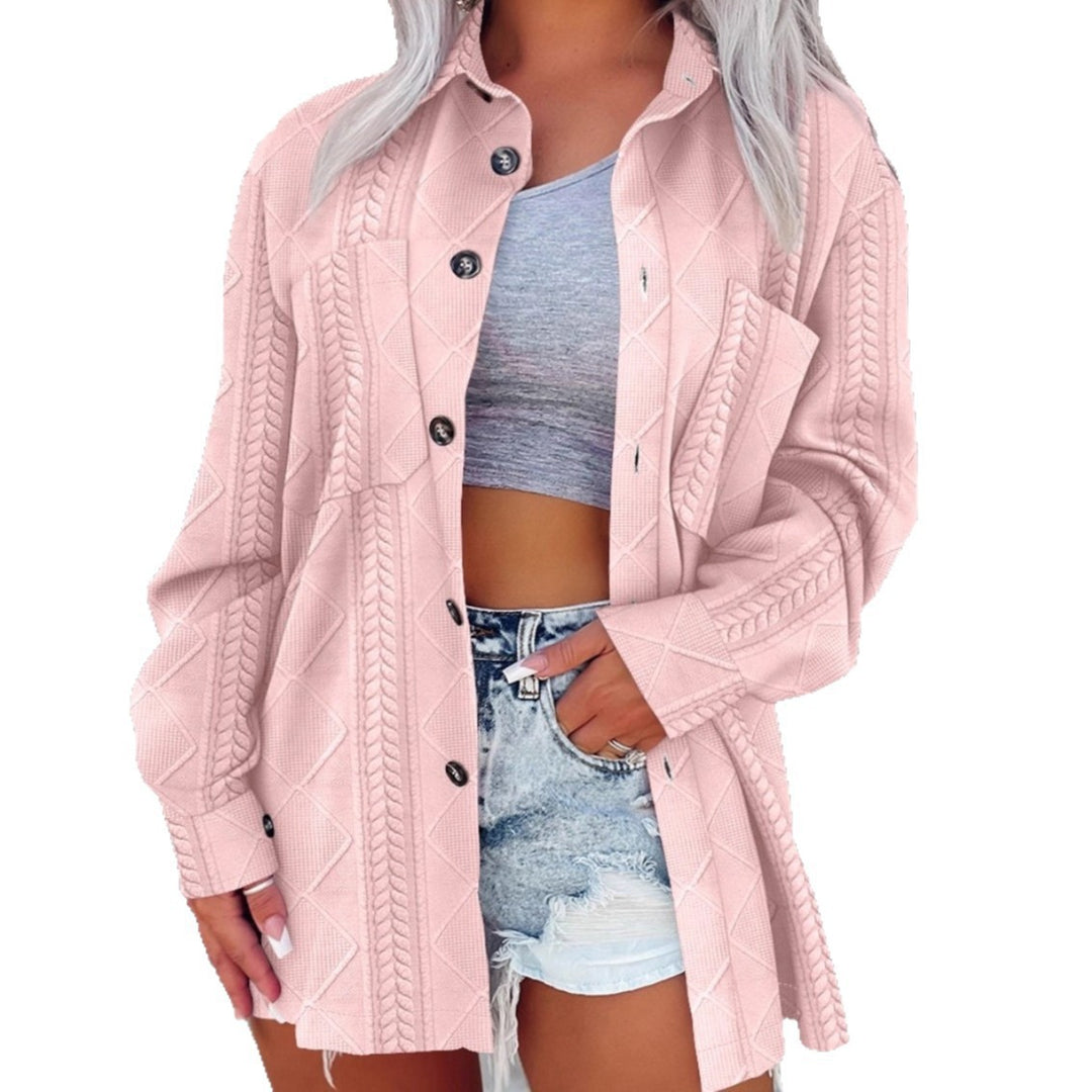 Damen Oversize Strick‑Hemdjacke mit Zopfstrick, Brusttasche und Knopfleiste Shop Nory