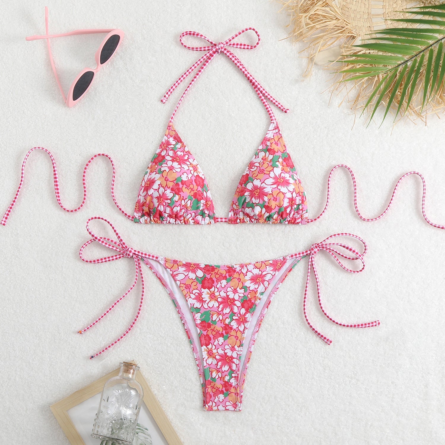 Damen Triangel-Bikini-Set mit verspieltem Blumenmuster und feinen BindShopnoryändern