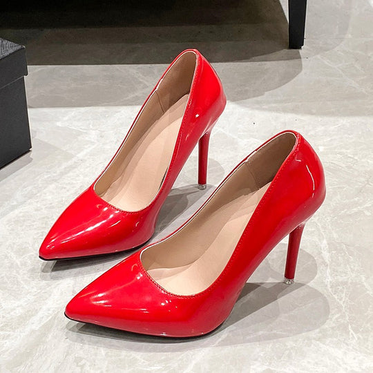 Damen Braut-Lackleder Pumps mit spitzer Zehenform und schlankem Stilettoabsatz Shop Nory