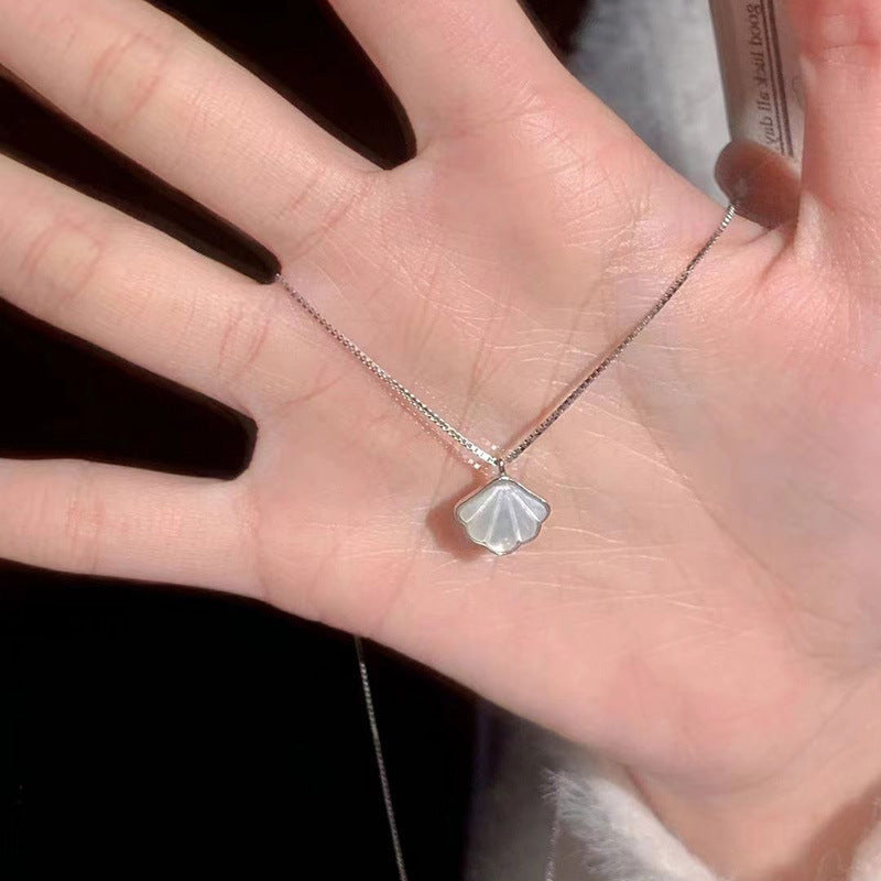 Damen Halskette mit elegantem Muschelanhänger Shop Nory