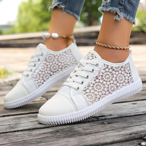 Damen Sneakers mit floraler Spitze und leichter Sohle