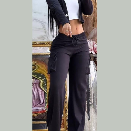 Damen Lounge-Set mit weicher Cargo-Sweathose mit weitem Bein und Cropped-Cardigan Shop Nory