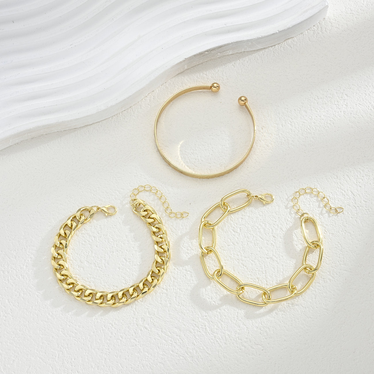 Damen vielseitiges Armreif-Set mit modernen Kettenstrukturen Shop Nory