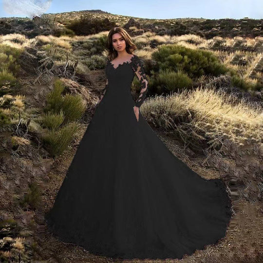 Elegantes Damen Hochzeitskleid mit Spitzenverarbeitung & voluminösem Rock für Hochzeit | ShopNory