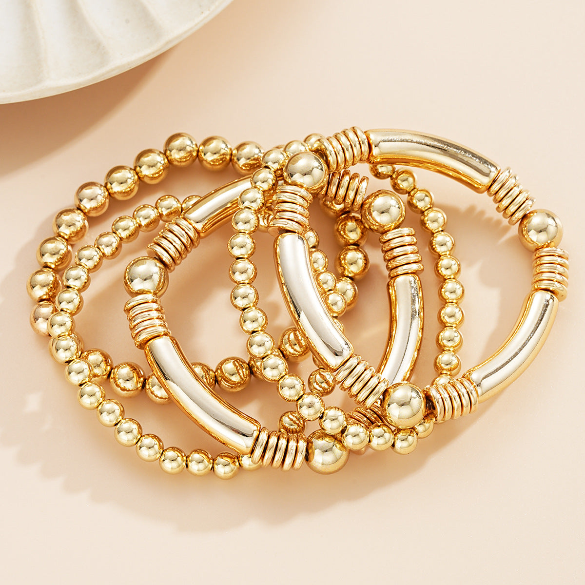 Damen Armband-Set mit modernen und eleganten Ketten-Designs Shop Nory