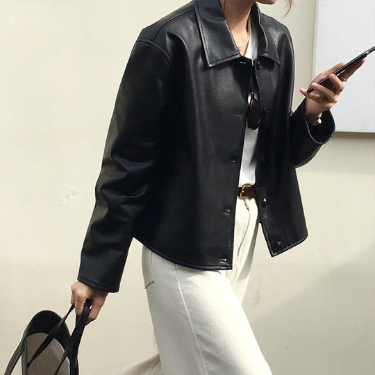 Damen Boxy-Lederoptik-Jacke mit Hemdkragen und Knopfleiste Shop Nory
