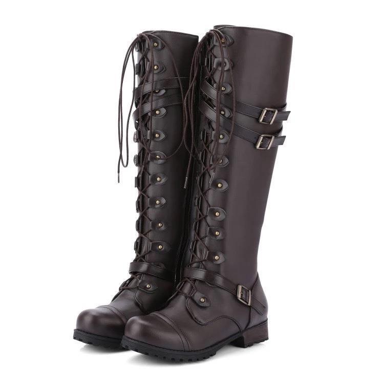 Flache Retro-Stiefel mit Schnalle und Schnürsenkeln