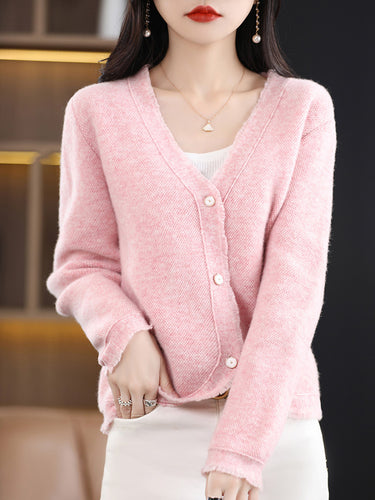 Damen Kurzgeschnittener V‑Ausschnitt‑Cardigan mit feinem Flor und Perlmuttknöpfen Shop Nory