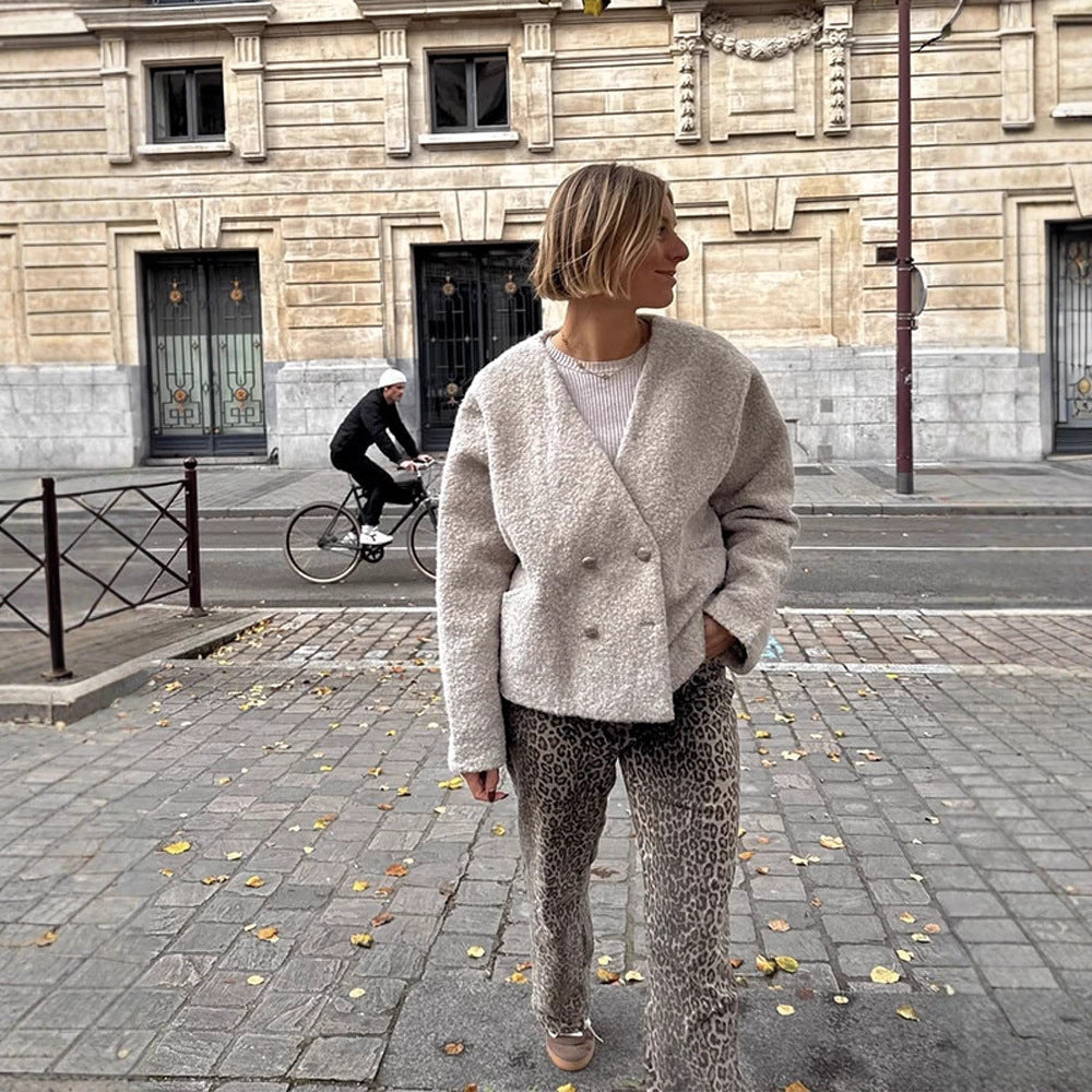 Damen Kurze Teddyjacke mit Doppelknopf-Verschluss und V‑Ausschnitt Shop Nory