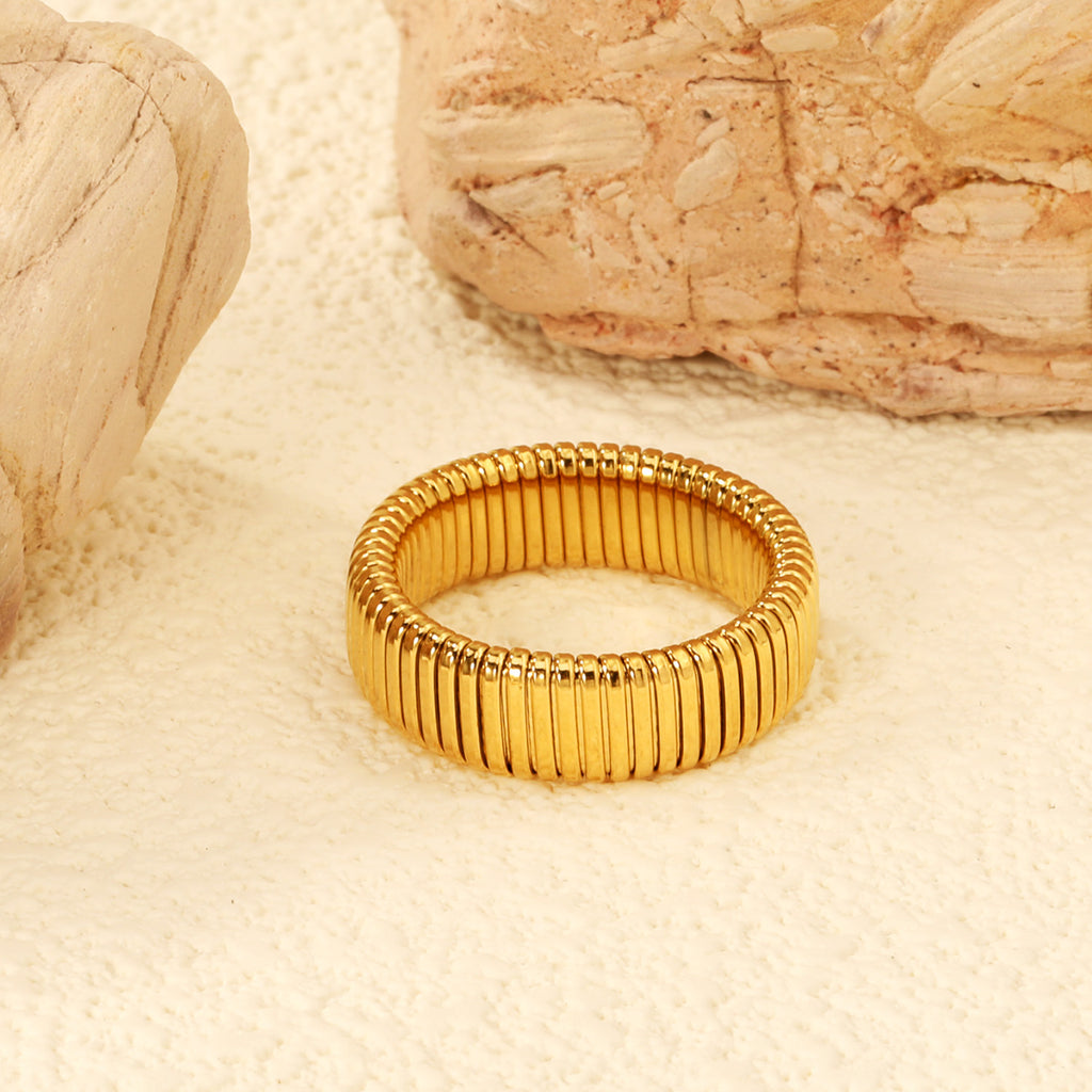 Damen Ring mit eleganter Perlenapplikation und einzigartigem Design Shop Nory