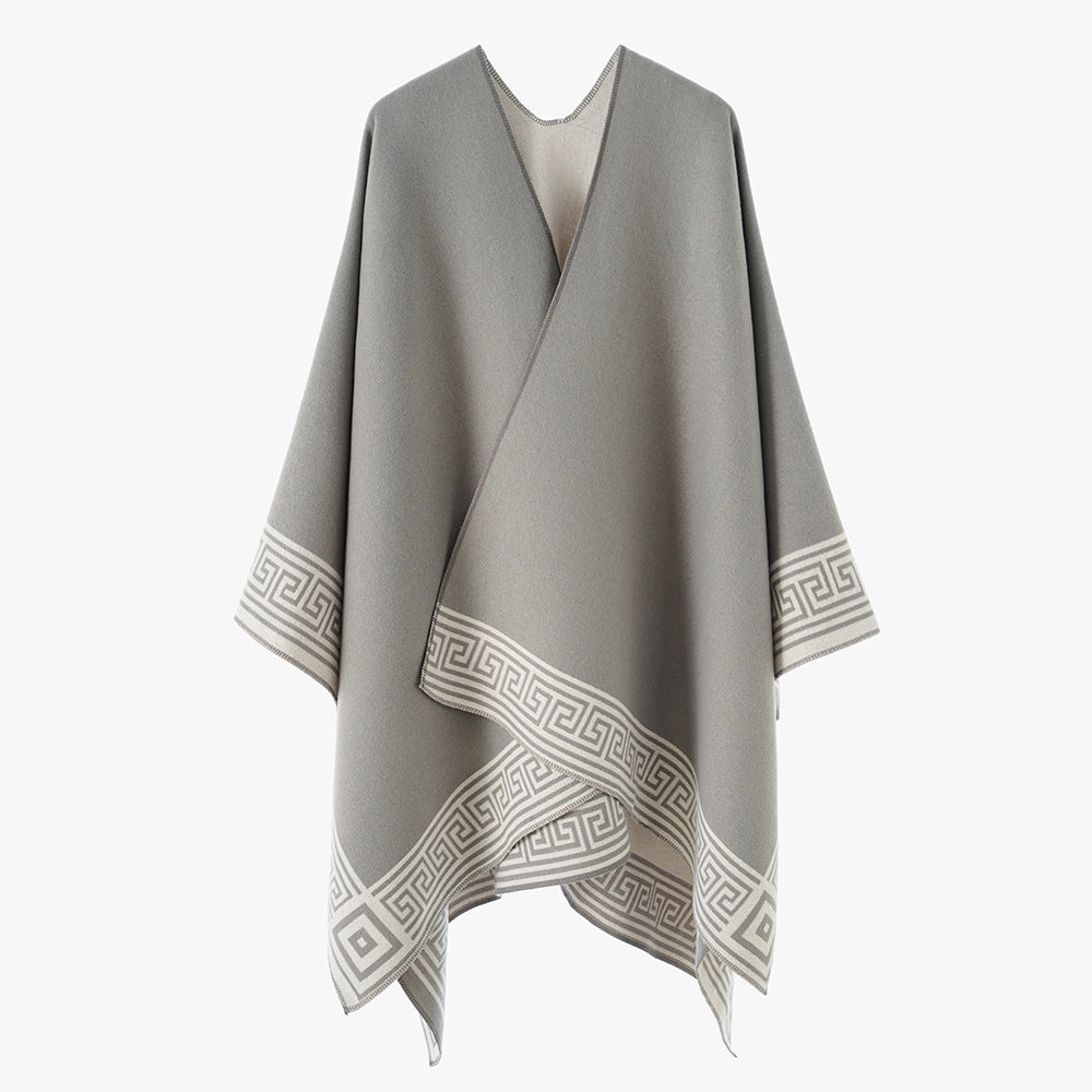 Damen Oversize-Capeponcho im Wickelstil mit Mäanderbordüre und kastiger Silhouette Shop Nory