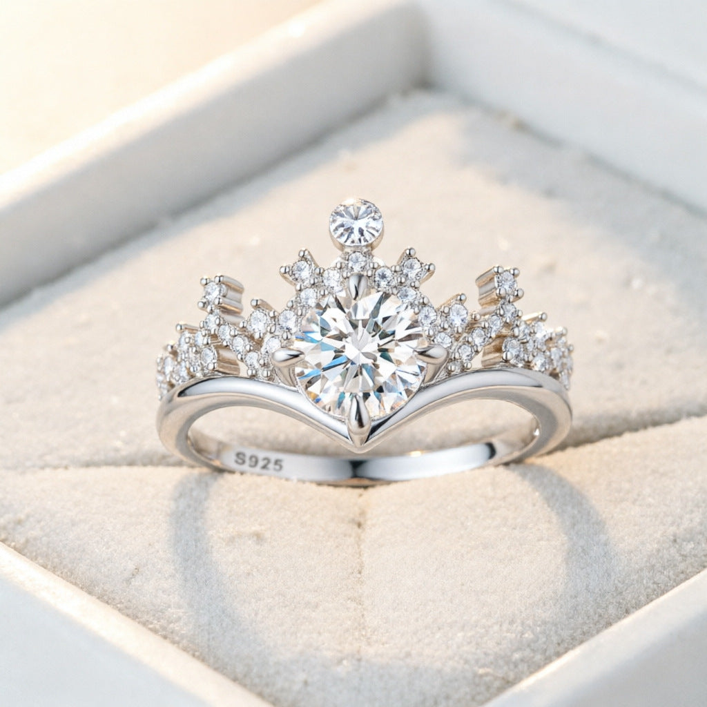Damen Krone Verlobungsring mit funkelnden Zirkonia Shop Nory