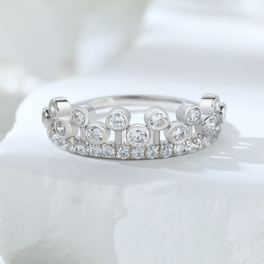 Damen Ring mit glänzenden Zirkonia Shop Nory
