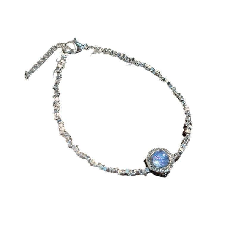 Damen elegante Armbanduhr mit filigranem Design und funkelnden Zirkonia Shop Nory
