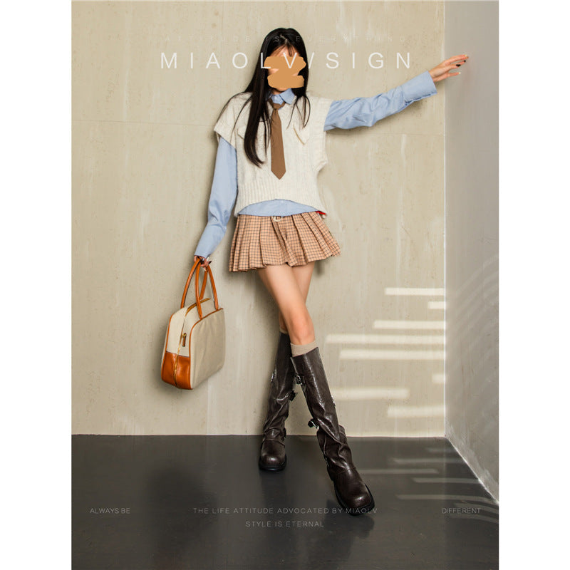Damen kniehohe Slouch-Boots aus Kunstleder mit verstellbaren Schnallen und profiliertem Plateau-Absatz Shop Nory