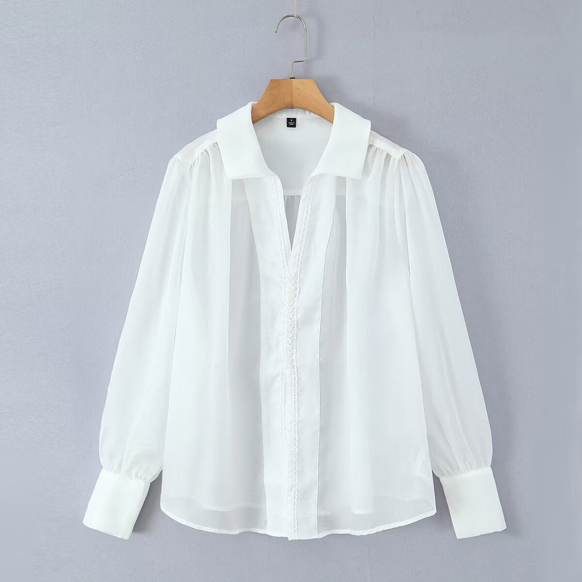 Damen elegante Chiffonbluse mit raffinierten Puffärmeln und edlem Kragen