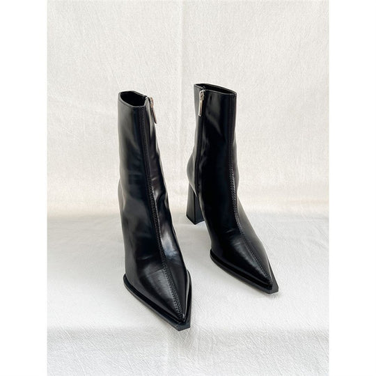 Damen Elegante spitz zulaufende Ankle‑Boots mit geometrischem Blockabsatz und schlankem Schaftschnitt Shop Nory