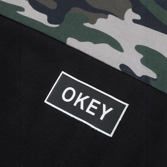 Herren Camouflage Sportanzug mit modernem Design und praktischen Taschen Shopnory